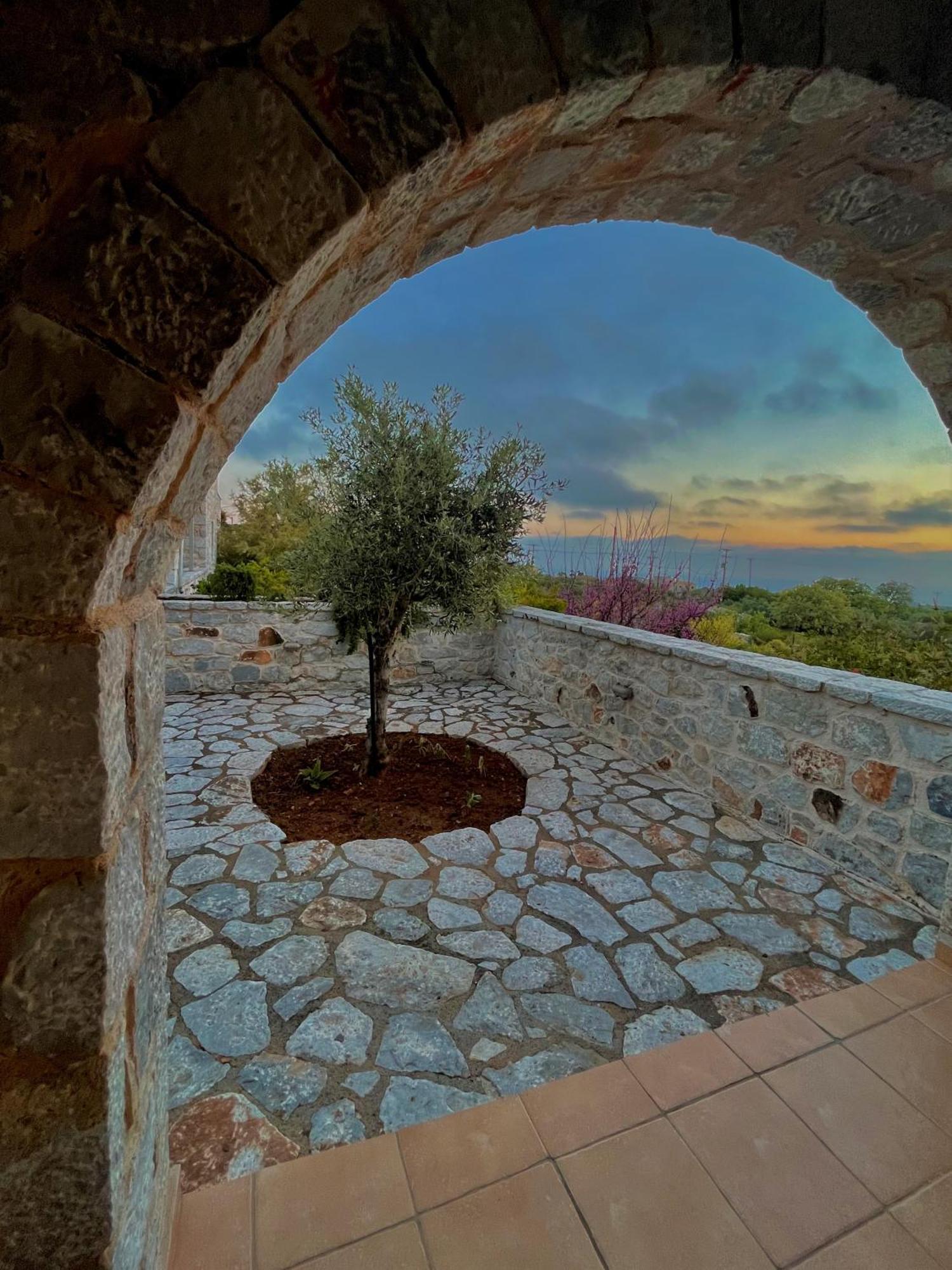 Achelatis Traditional Guest Houses Areopoli Exterior photo